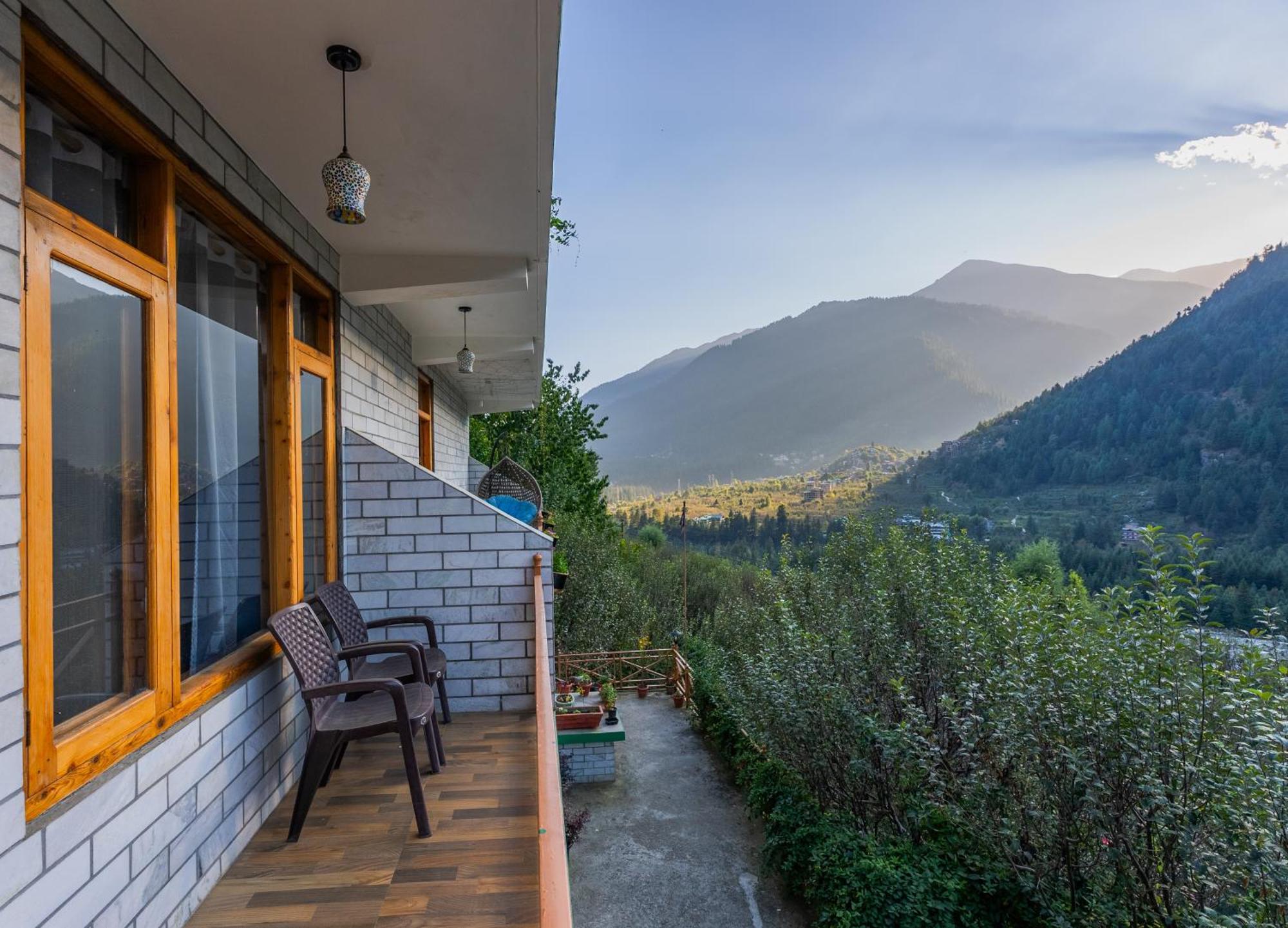 God'S Land Bed & Breakfast มะนาลี ภายนอก รูปภาพ