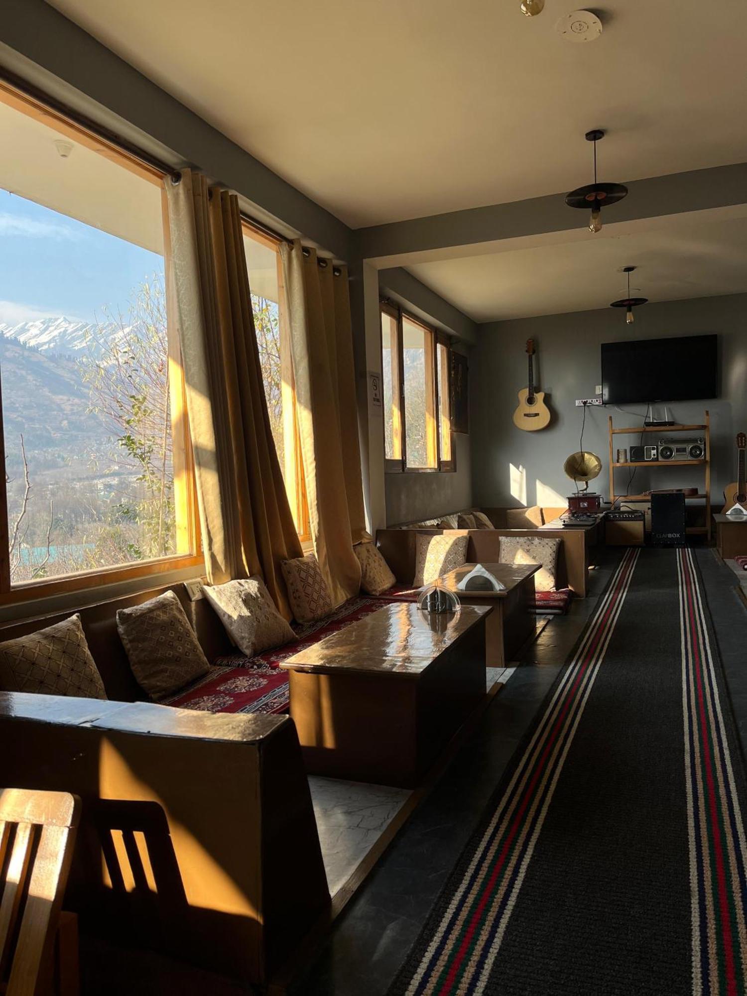 God'S Land Bed & Breakfast มะนาลี ภายนอก รูปภาพ